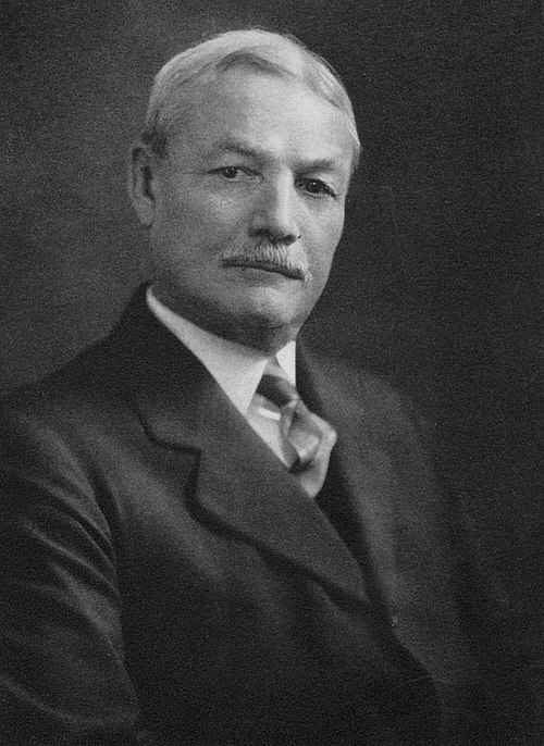 Charles McLean Andrews